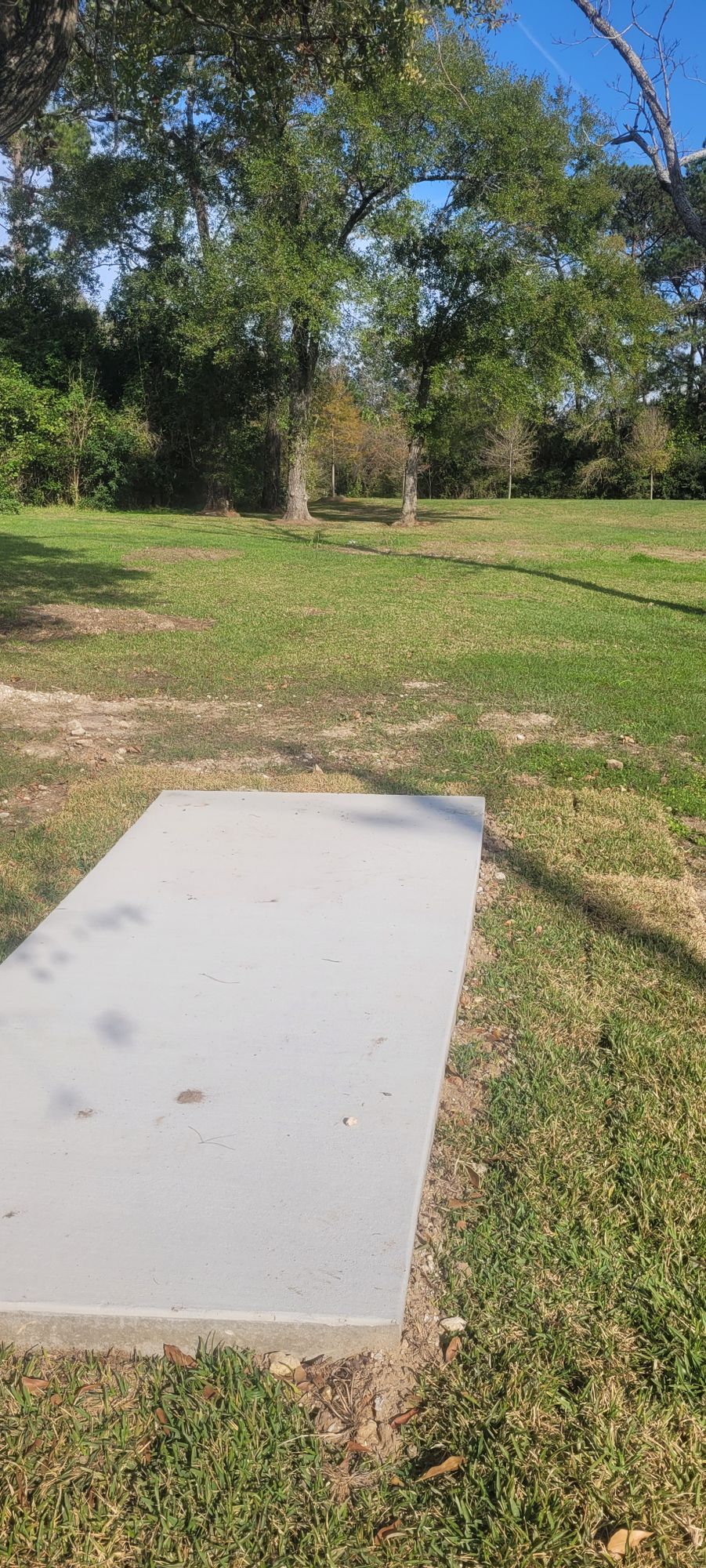 Hole 8's tee pad