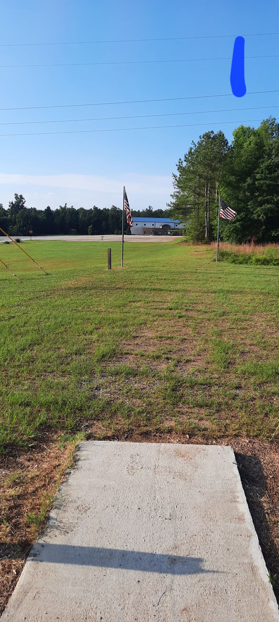 Hole 1 short tee