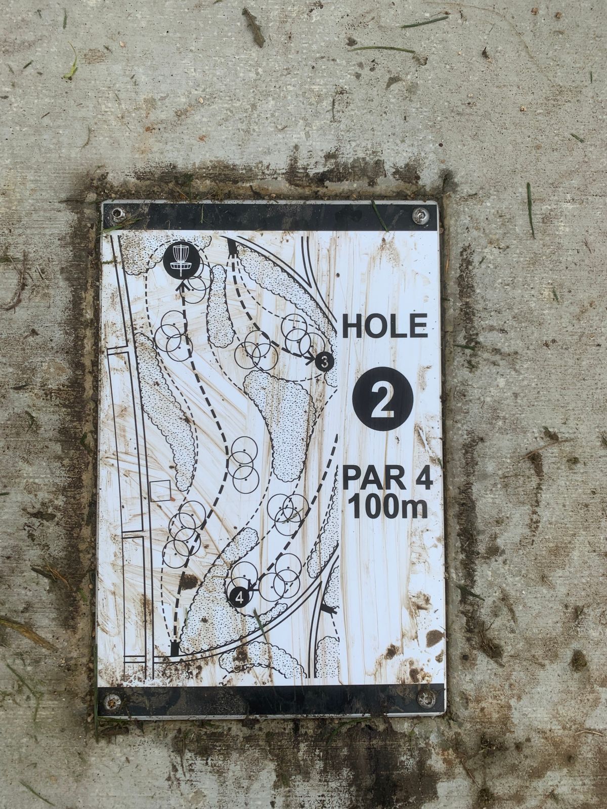 Both course map and tee 2 sign show hole 2 as par 4, but UDisc shows as 3. Unable to edit course.