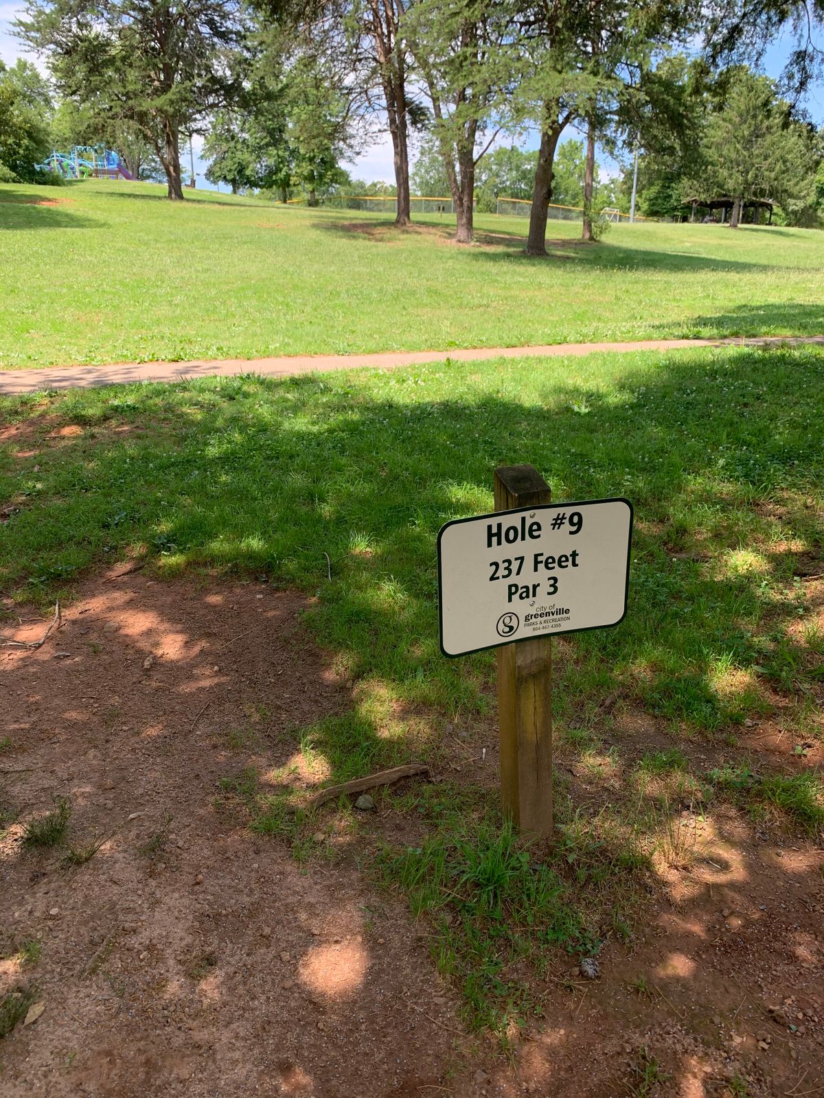Tee Pad Basket 9