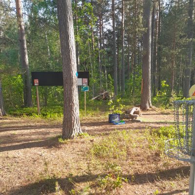 Korpen har fixat en infotavla! Kan det bli tävling snart?