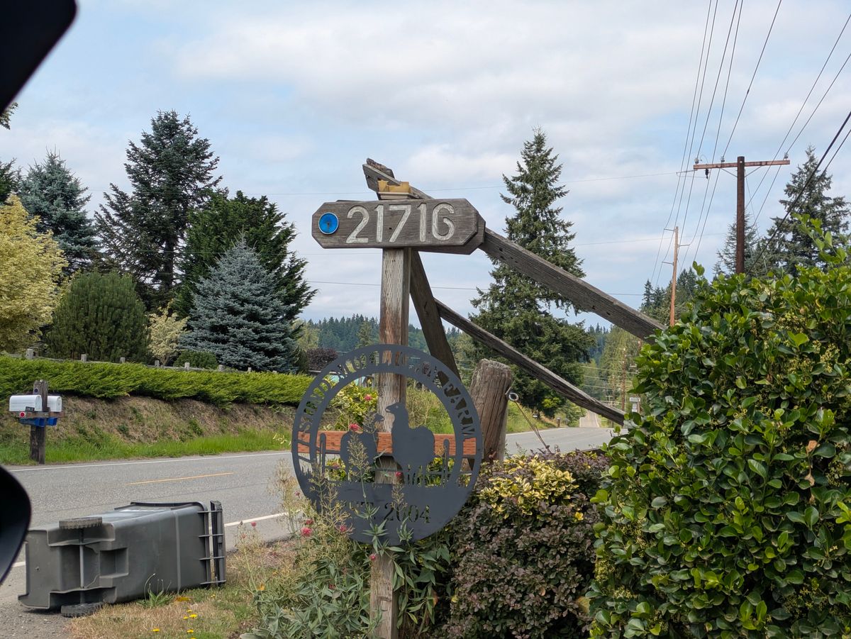 The turn onto the small road leading to the parking lot.
