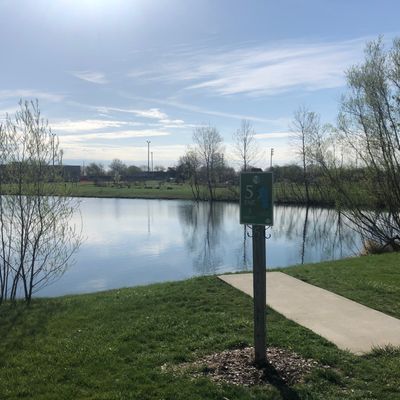 Tee 5 over pond.