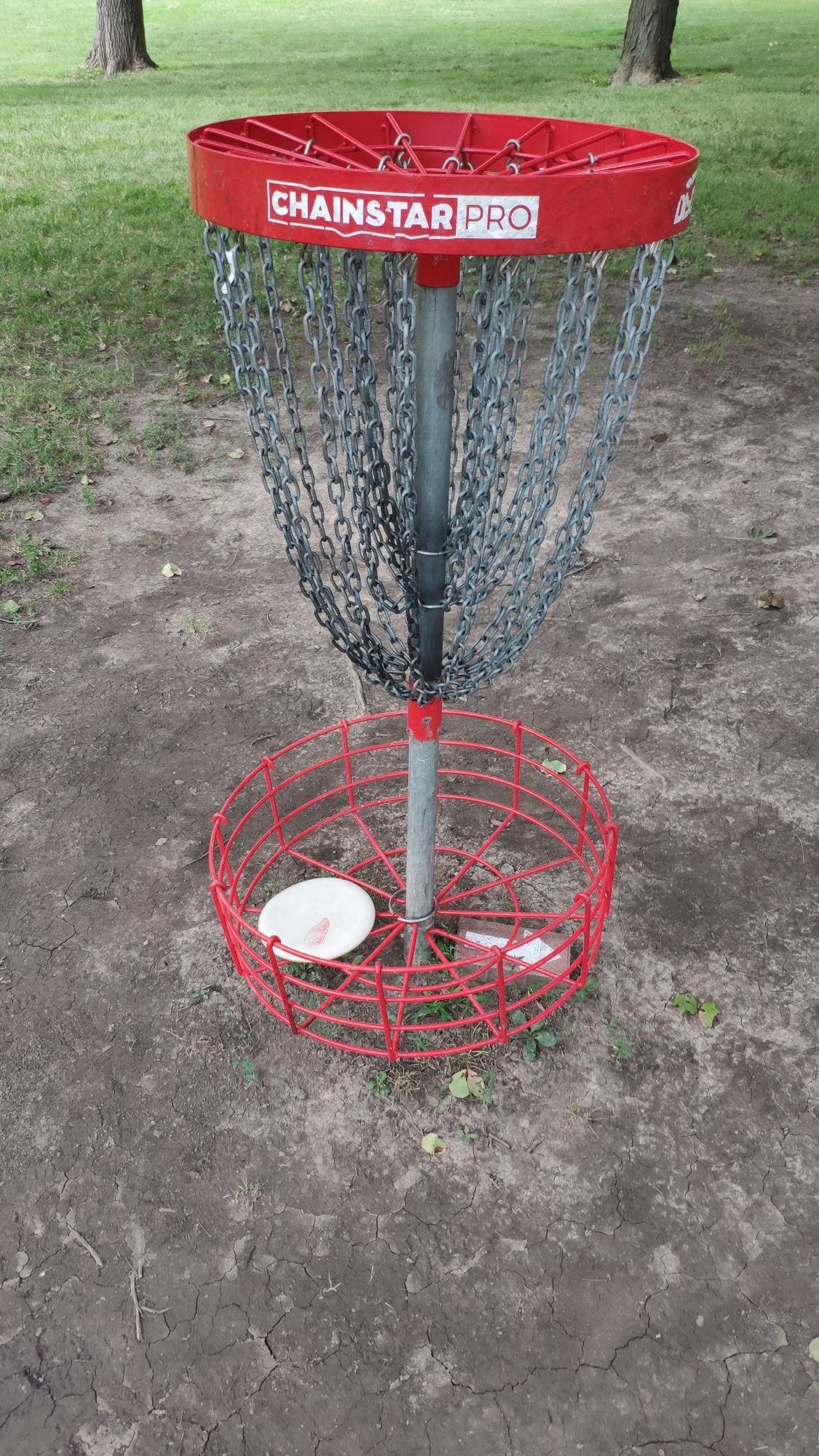 Hole 1 basket... August 7th 2022. That lasted 1 whole season. The rest of the course was looking good, though.