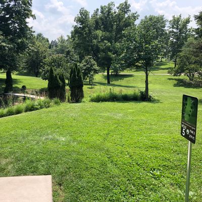 Hole 5 tee pad
