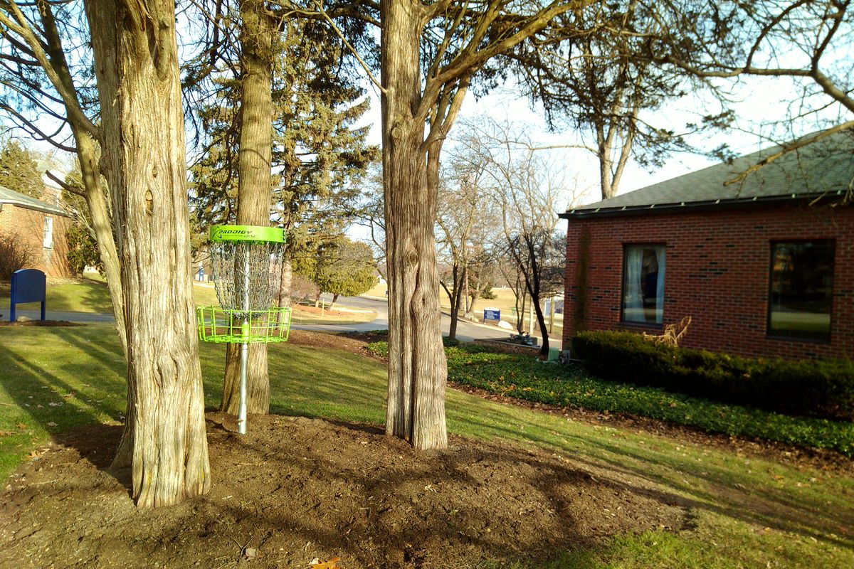Hole 9 basket