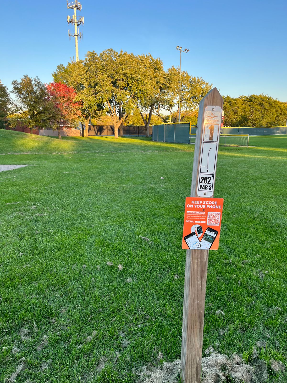 Hole 1 with newly installed UDisc sign