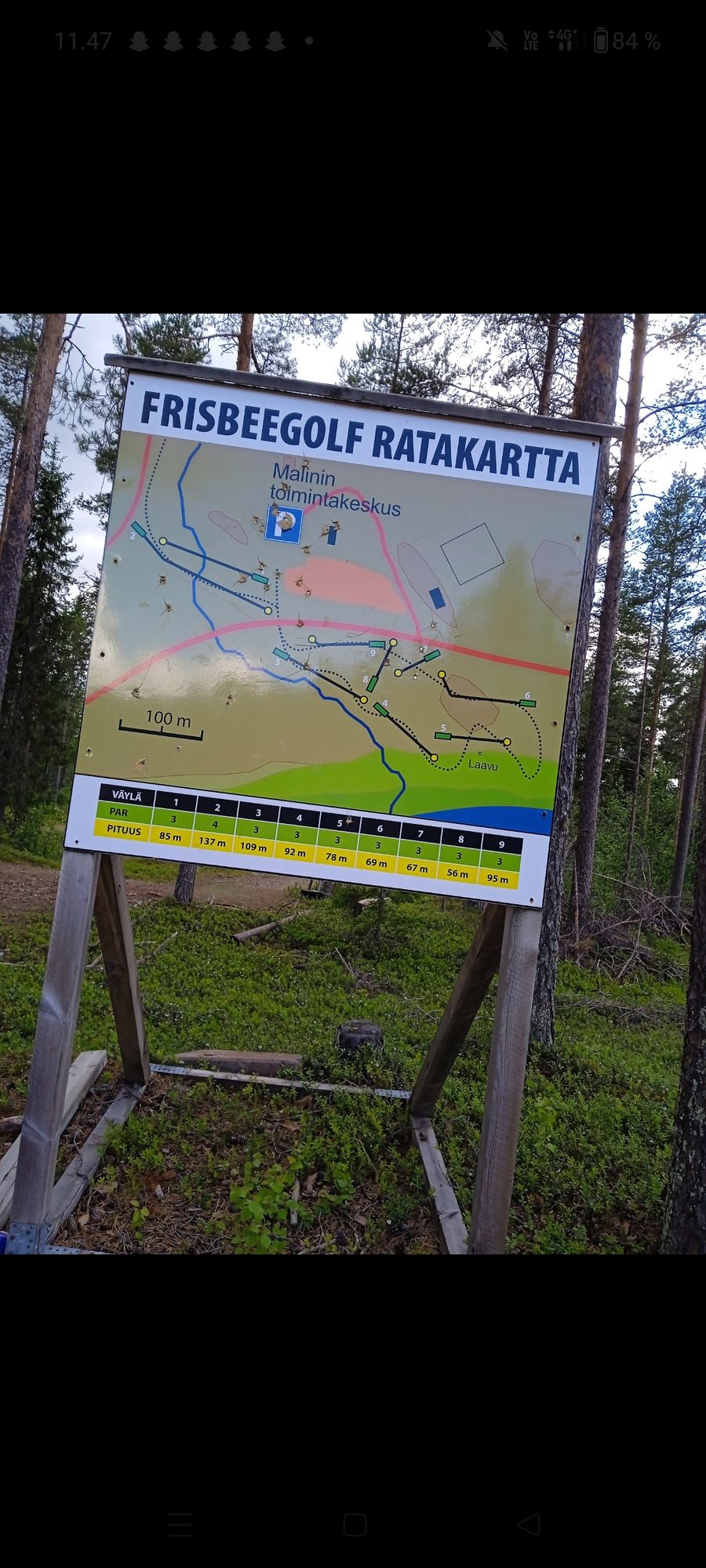 Väylä 1 on par 4 ja noin 130m