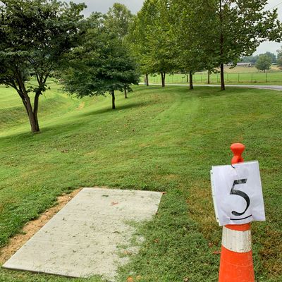 Hole 5 tee pad