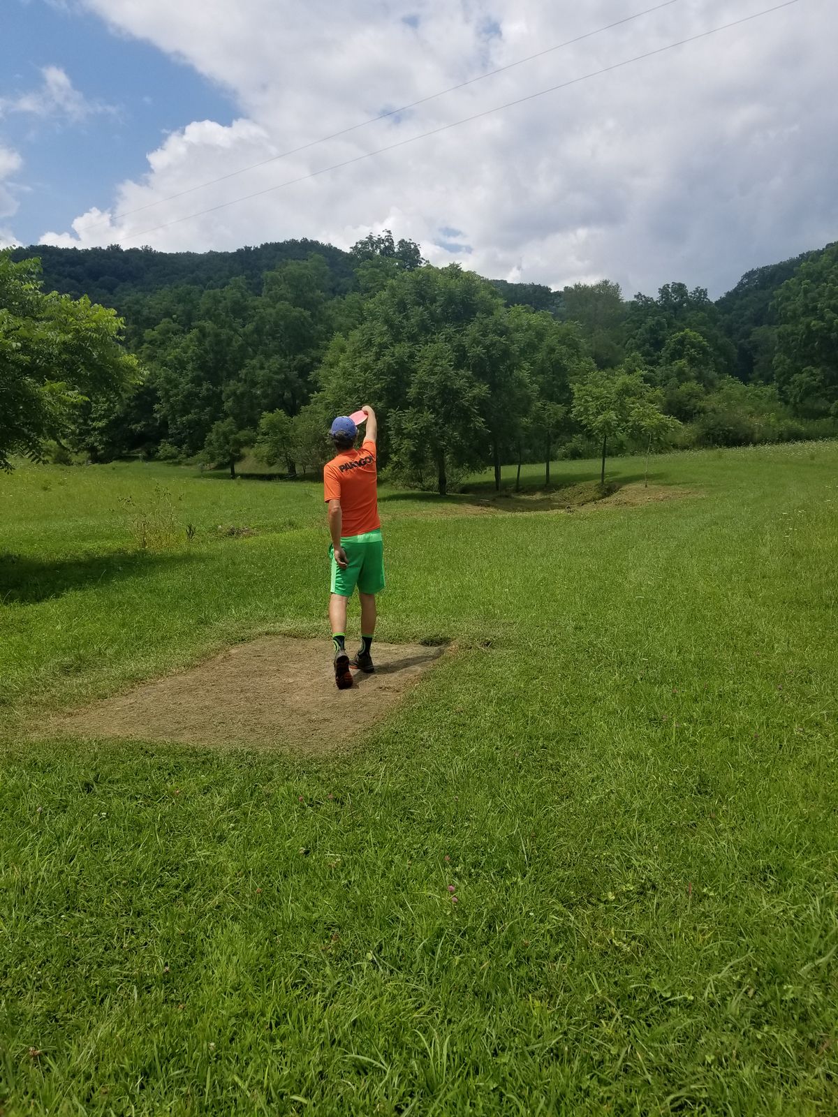 Hole 17, mando right of the tree with the pole