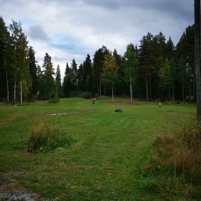 Puttikorit ja 1. väylää