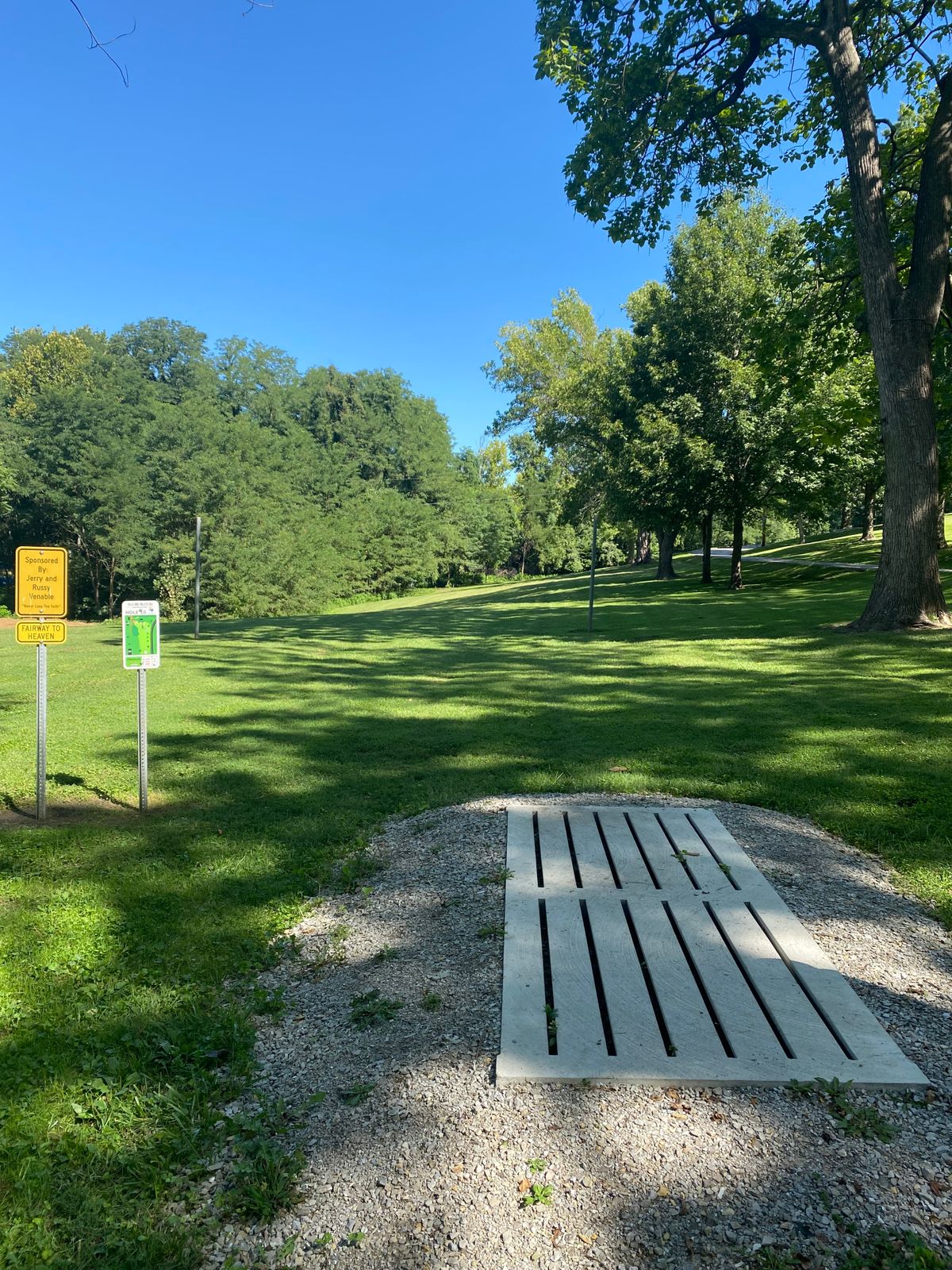 Hole 10 tee pad