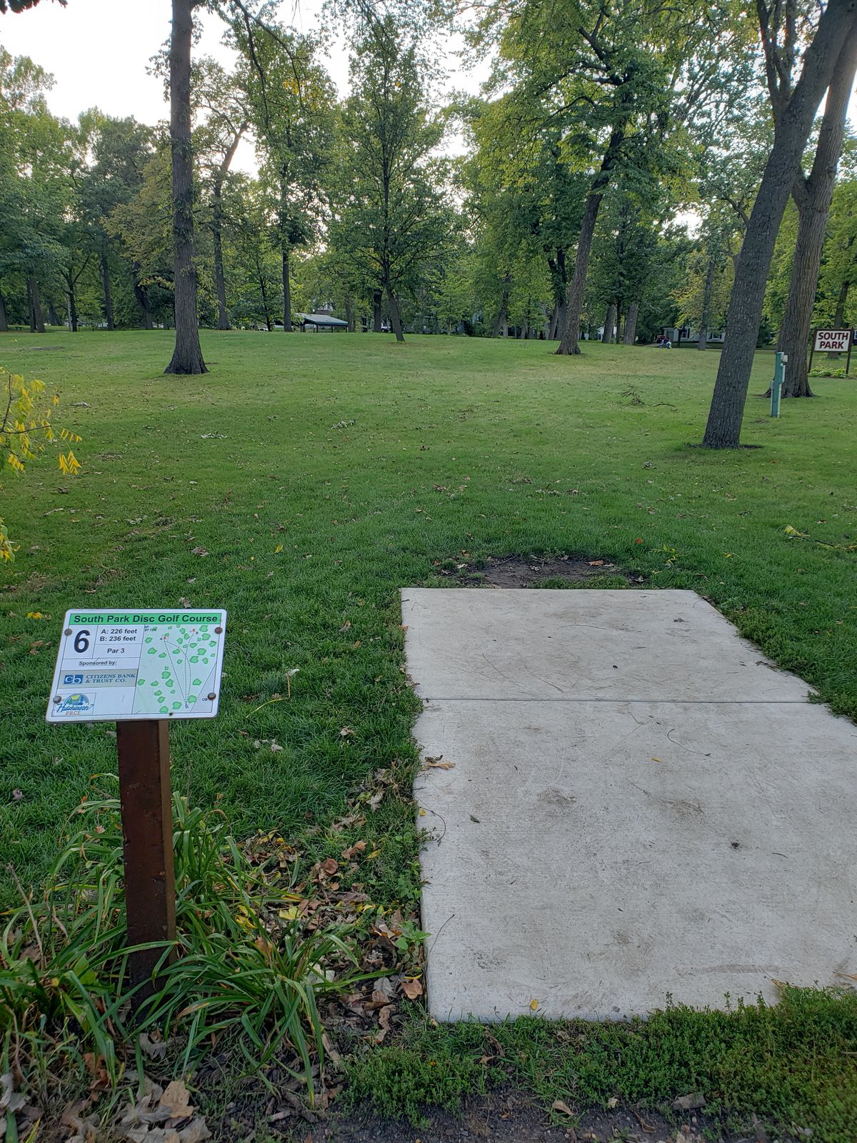 Hole 6 Tee box
All baskets par 3
