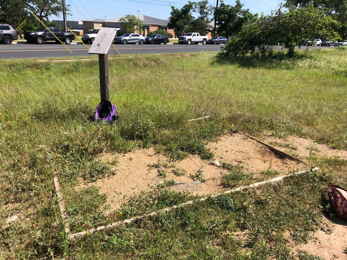 Tee box example. Sign post.