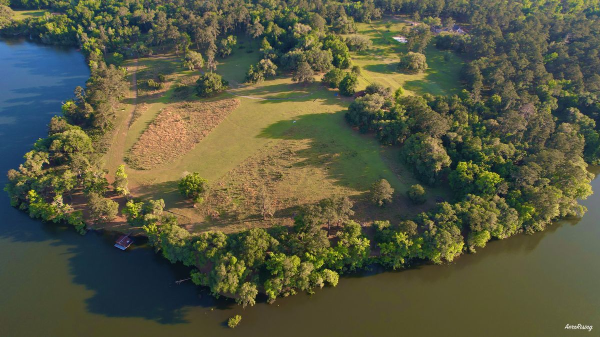 All 18 holes are in this epic shot!

@AeroRising on Instagram