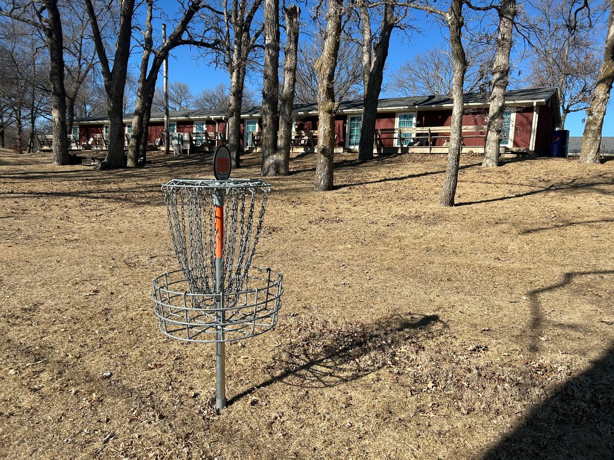 Hole 15s basket by a lodge