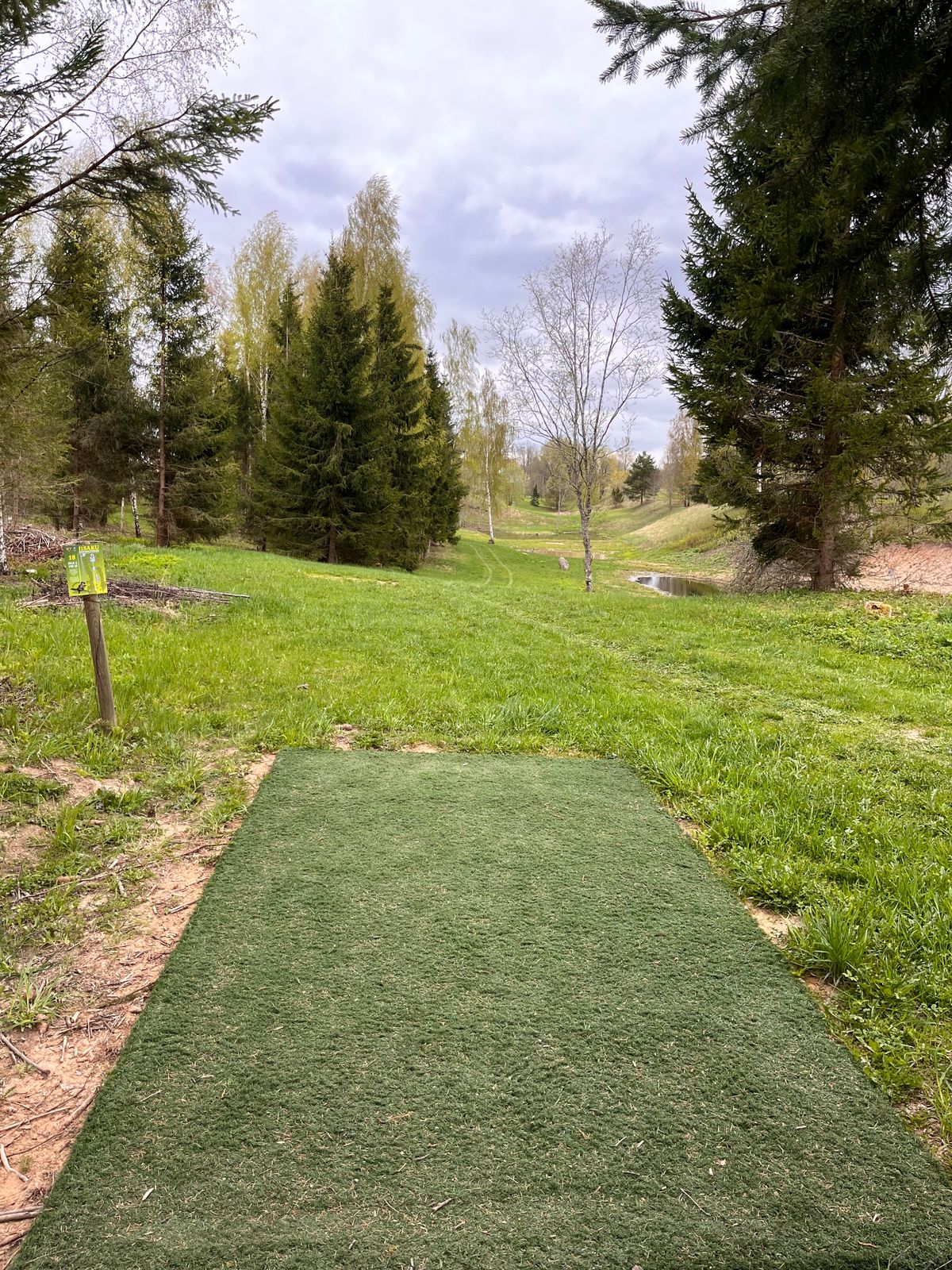 Tee 18, par 4, 198m