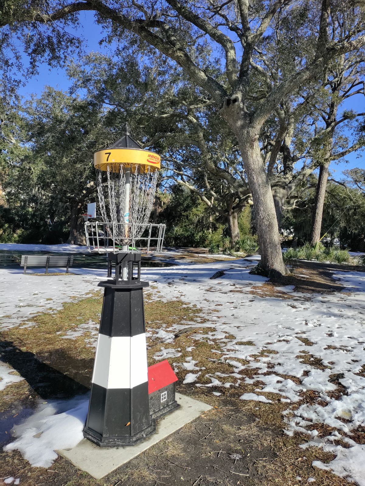 The iconic bucket at hole #7 (after snow Jan '25)