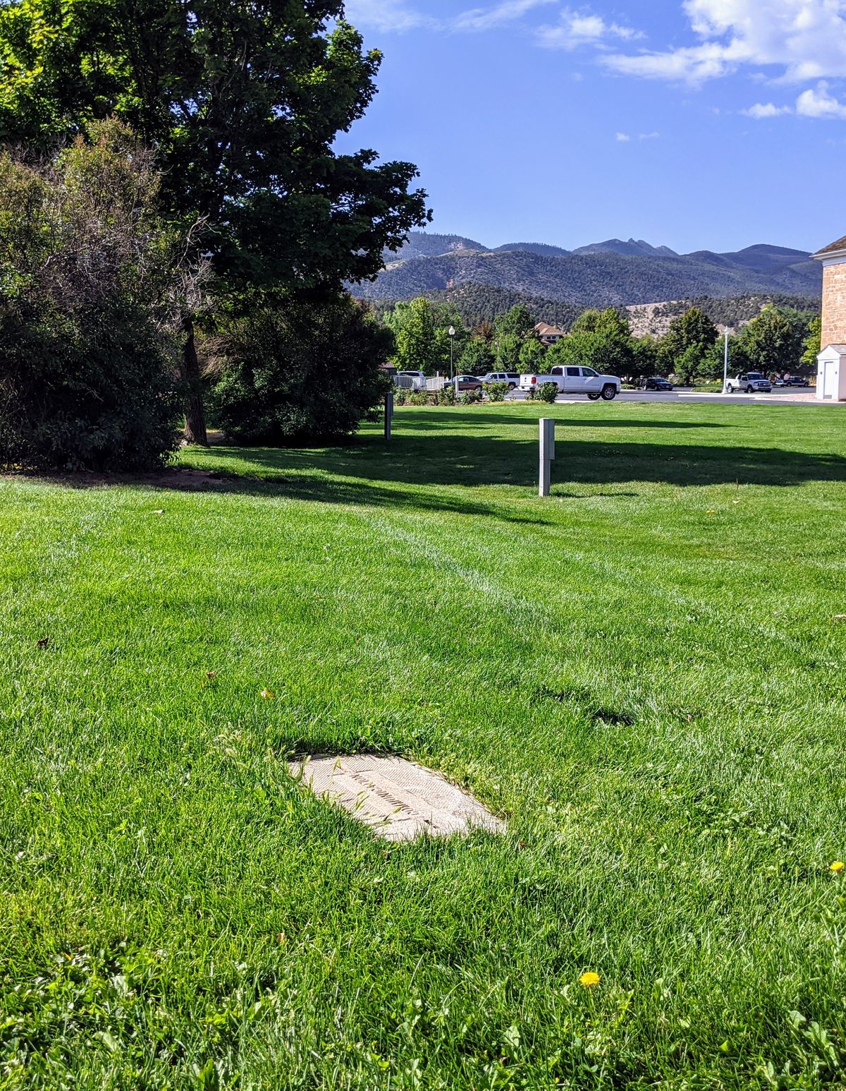 Hole # 4 117 ft Par 3. Throw from the Electrical box