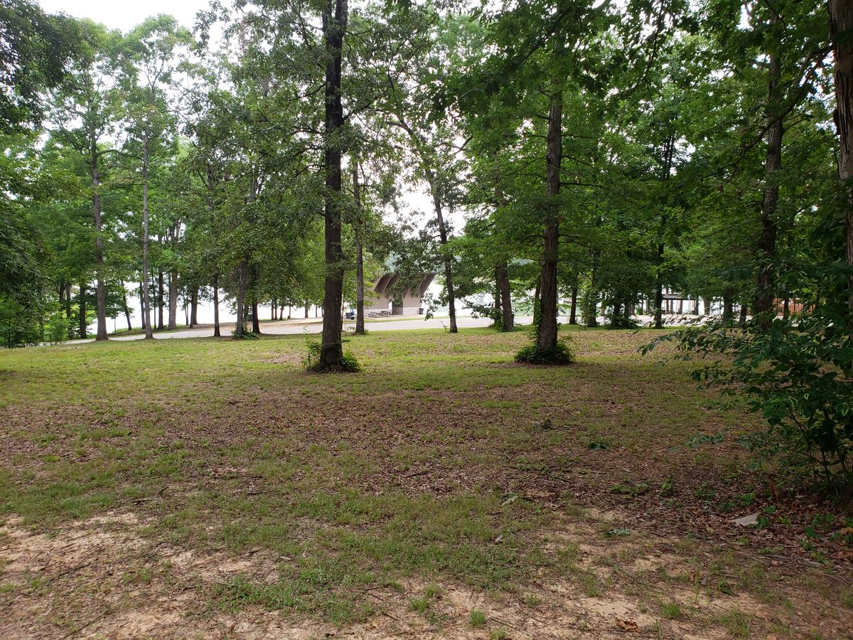 Restrooms building on Yellow course
