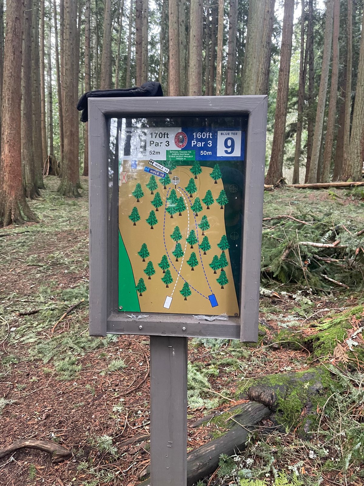 Hole 9 sign