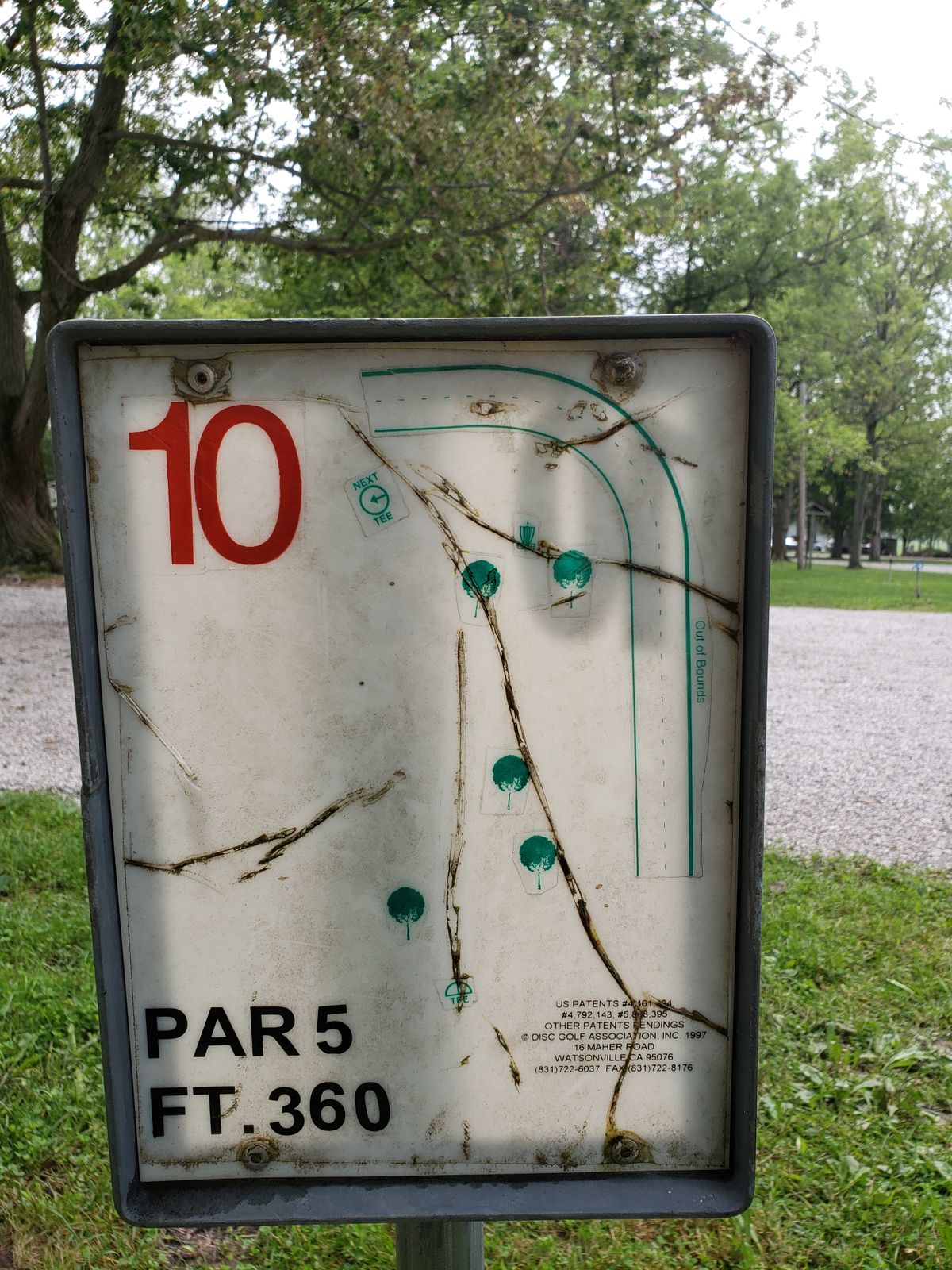 #10 Tee Sign