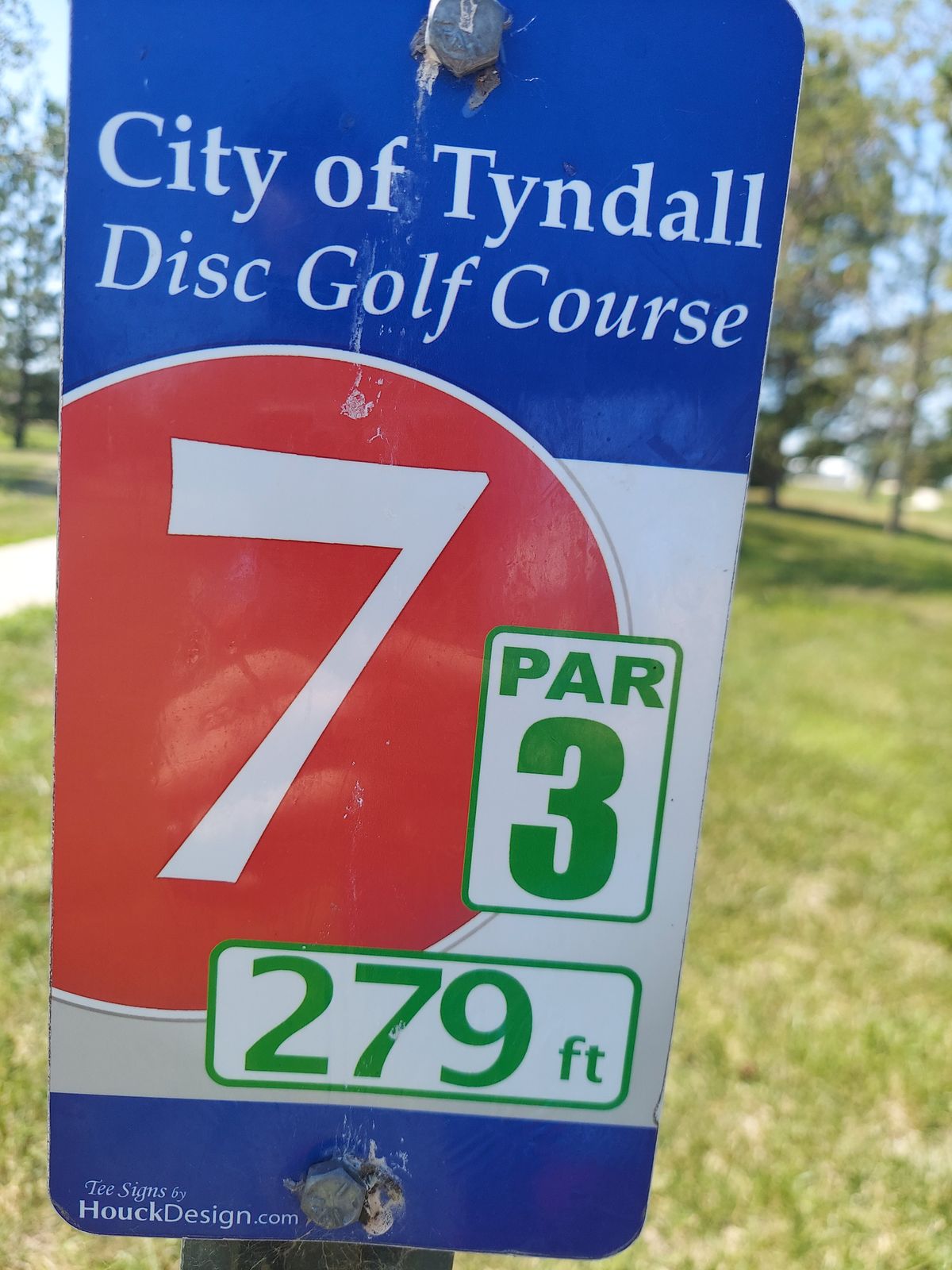 Hole 7 tee sign, facing backwards