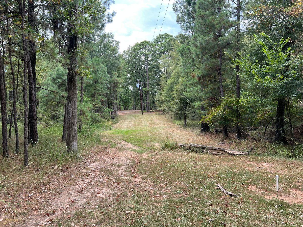 Midway hole 8