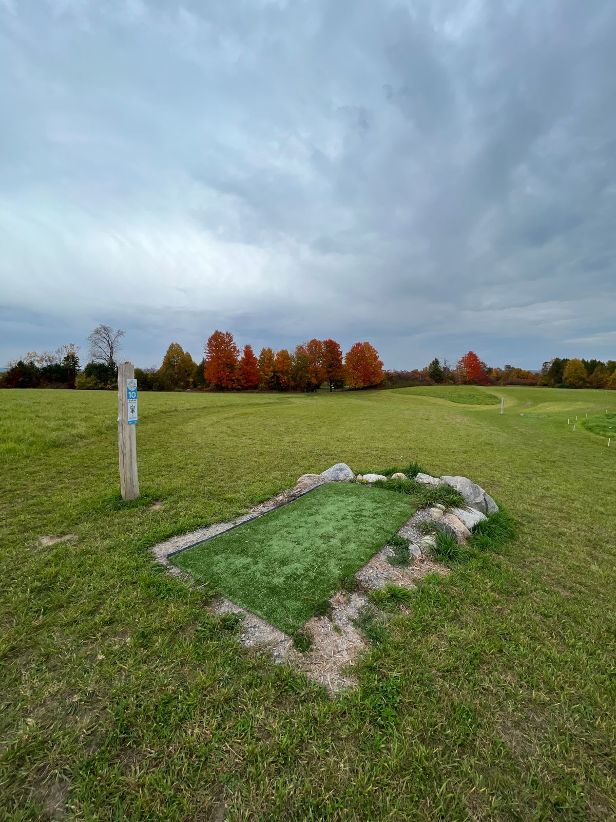 Hole 10, short tee box.