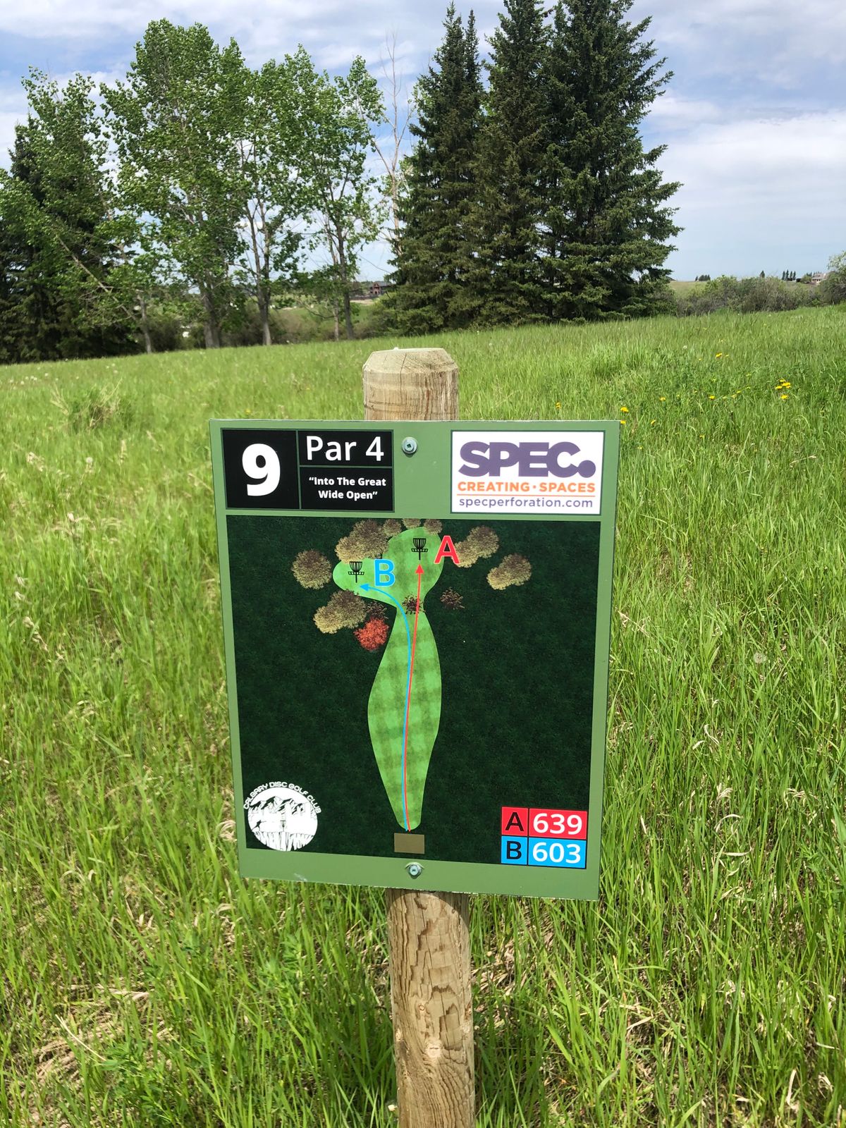Tee sign hole 9