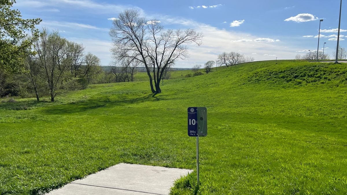 Hole 10