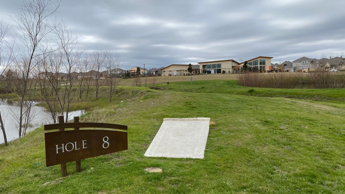 Hole 8