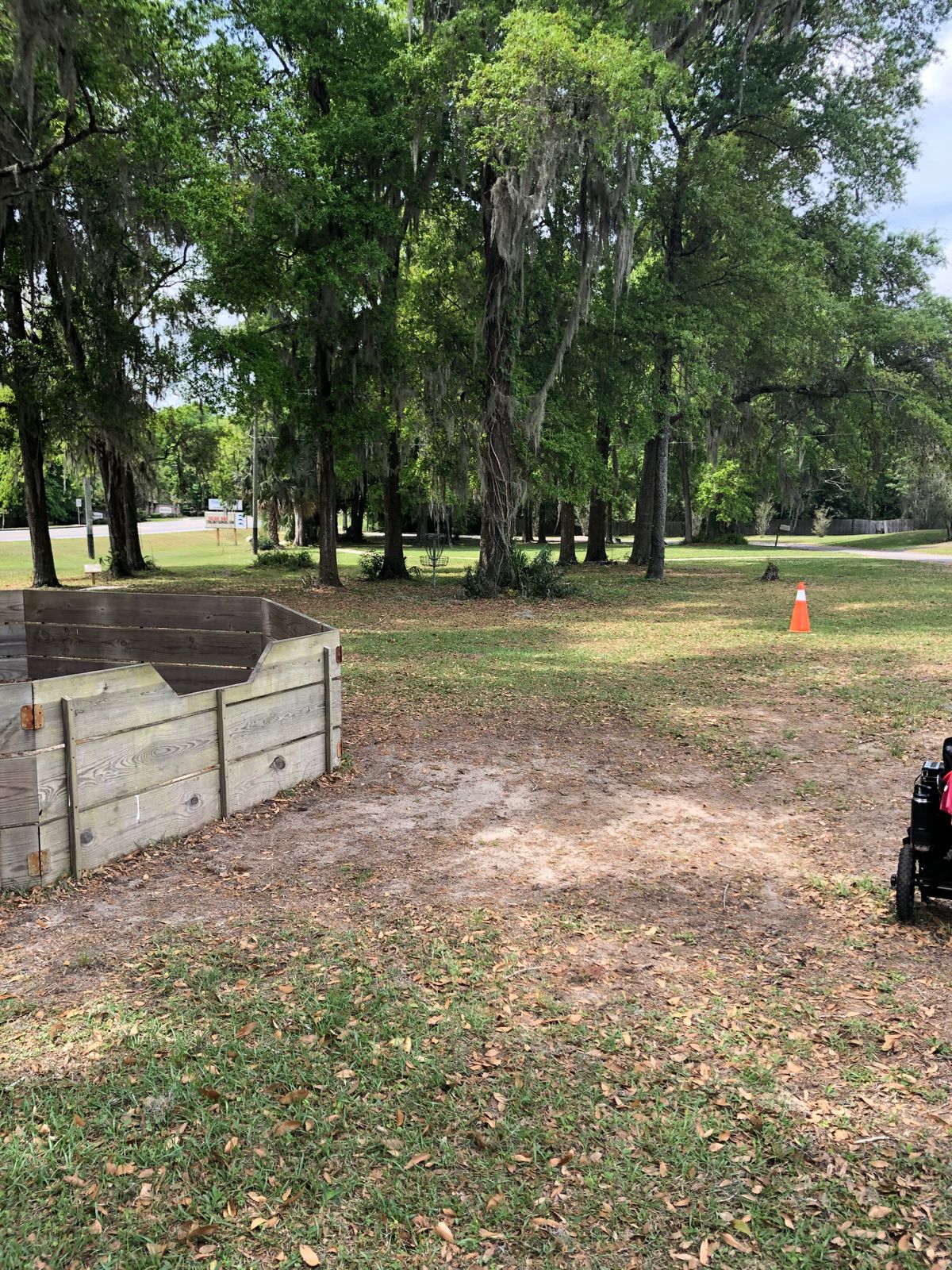 Hole 4, approach