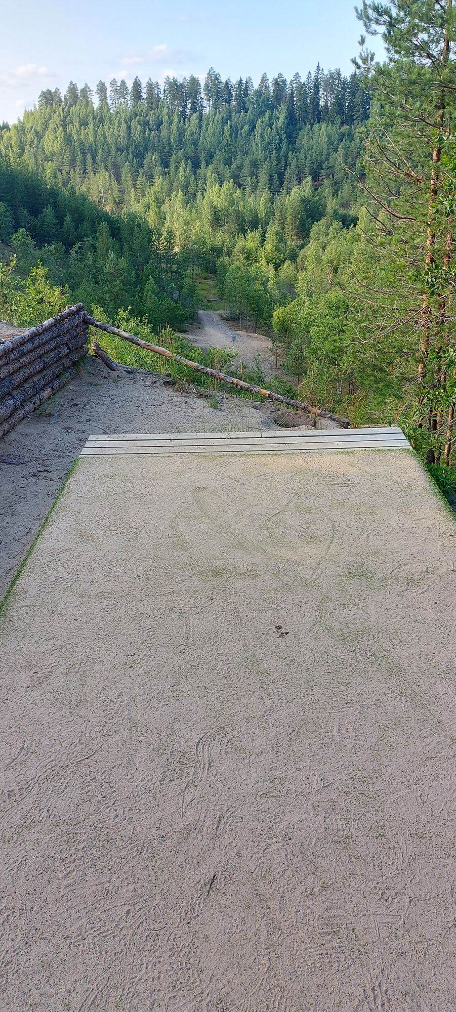 Tarinalaakso New Course tee 2