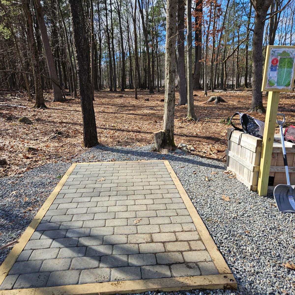 Hole 3 Red Tee Pad