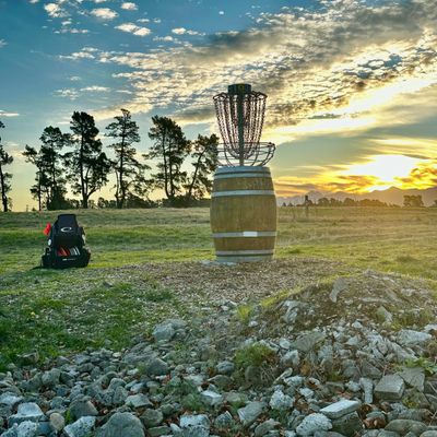 Hole 6 basket looking good
