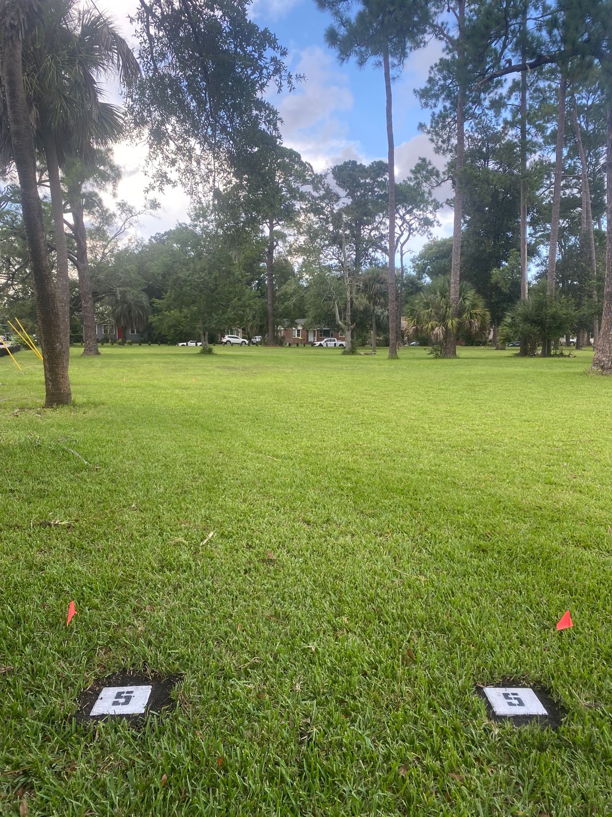 Hole 5 White Pad - 260 Feet