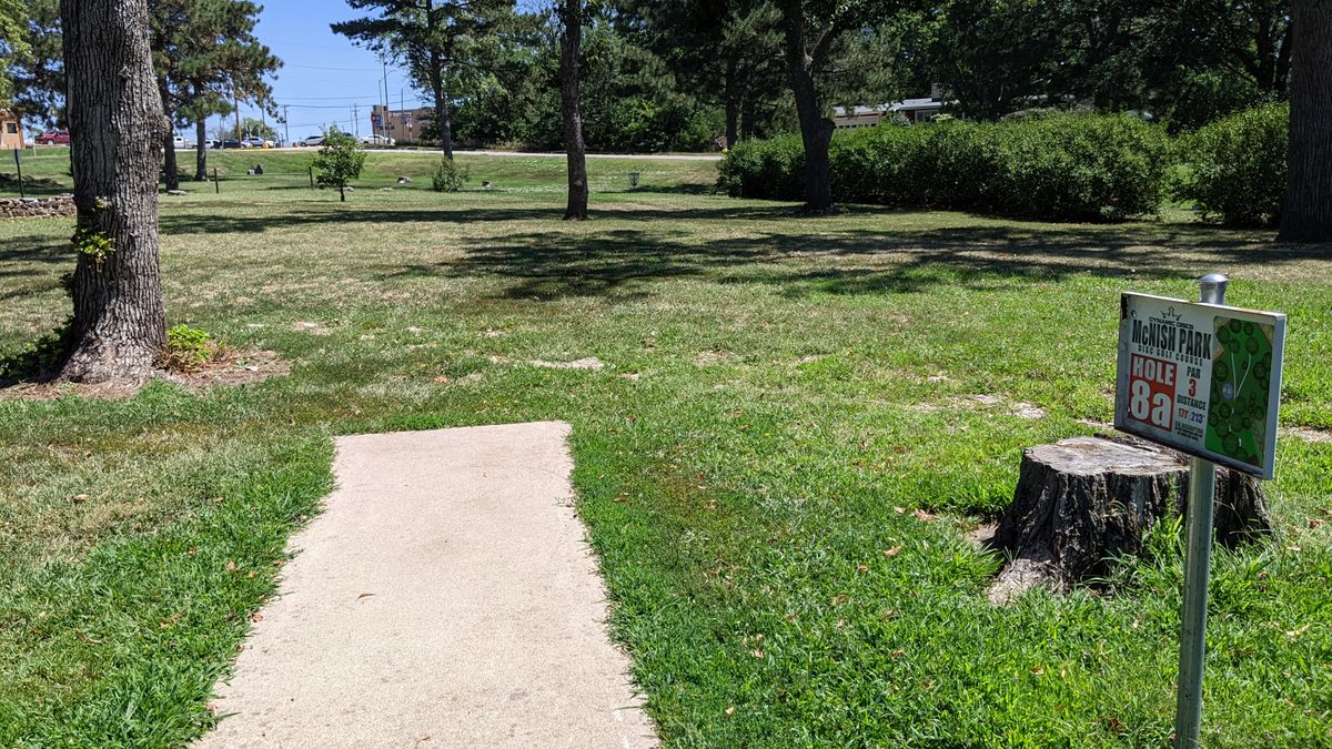 Tee 8a