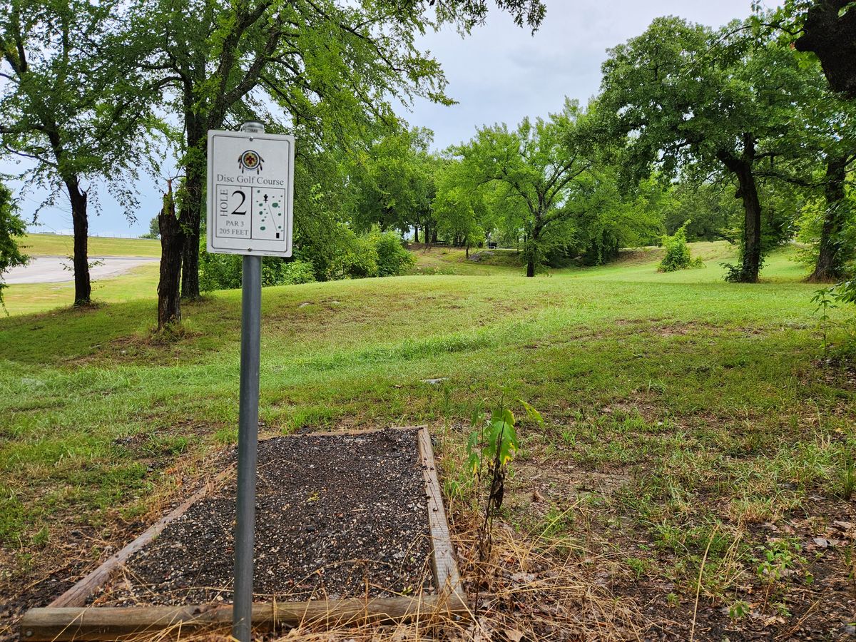 Hole 2 tee