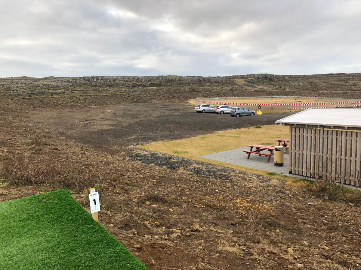 This is how the hole 1 looked when it was first put up.