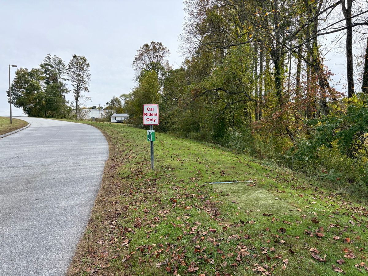 Hole 11 tee