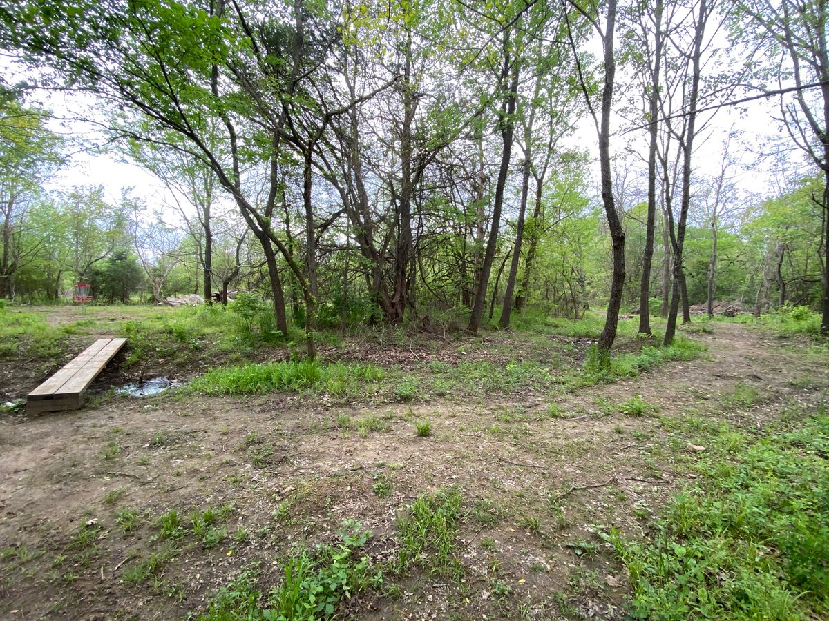 Hole 2 - Tee pad is on the right, basket is on the left.