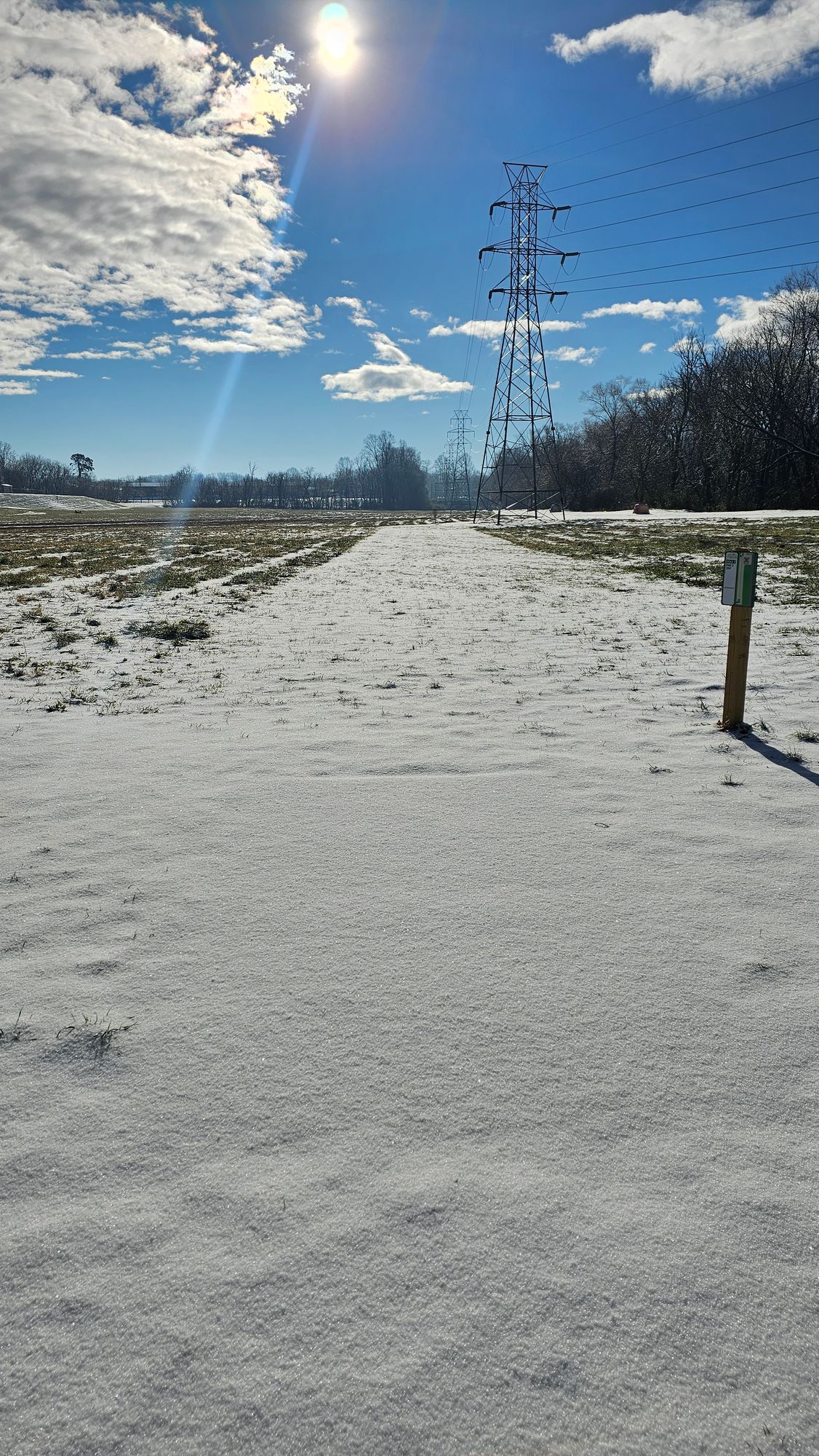 HOLE 1 SNOW!