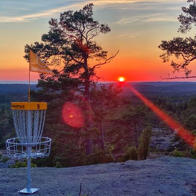 Hole 9 at sunset