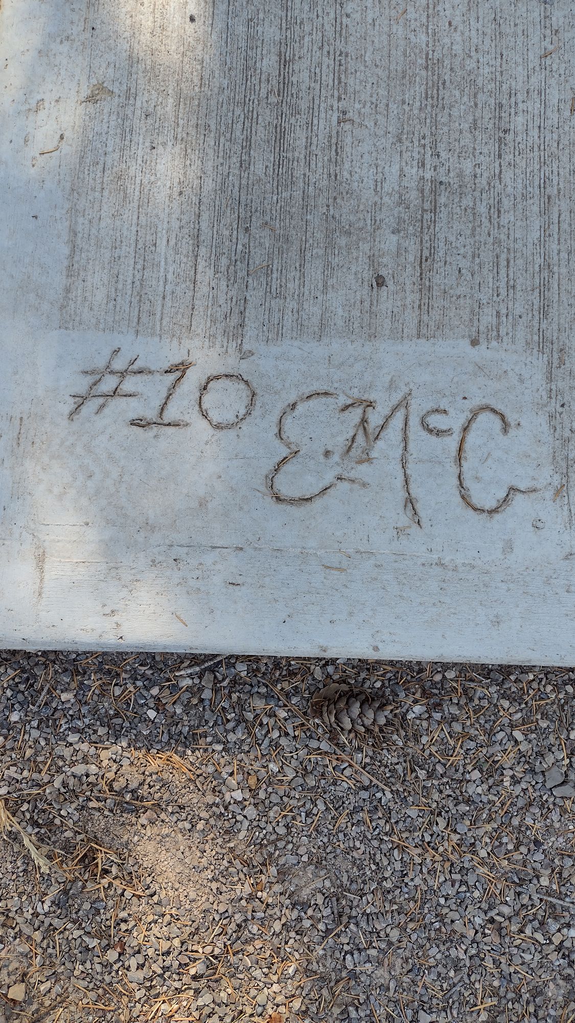 Eric McCabe signature on hole 10 teepad