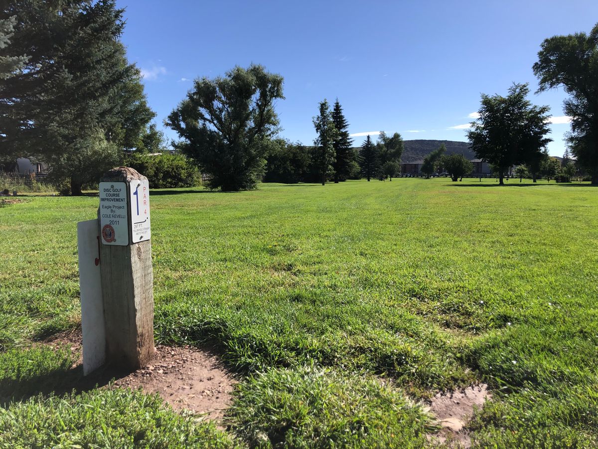 Hole 1 tee pad