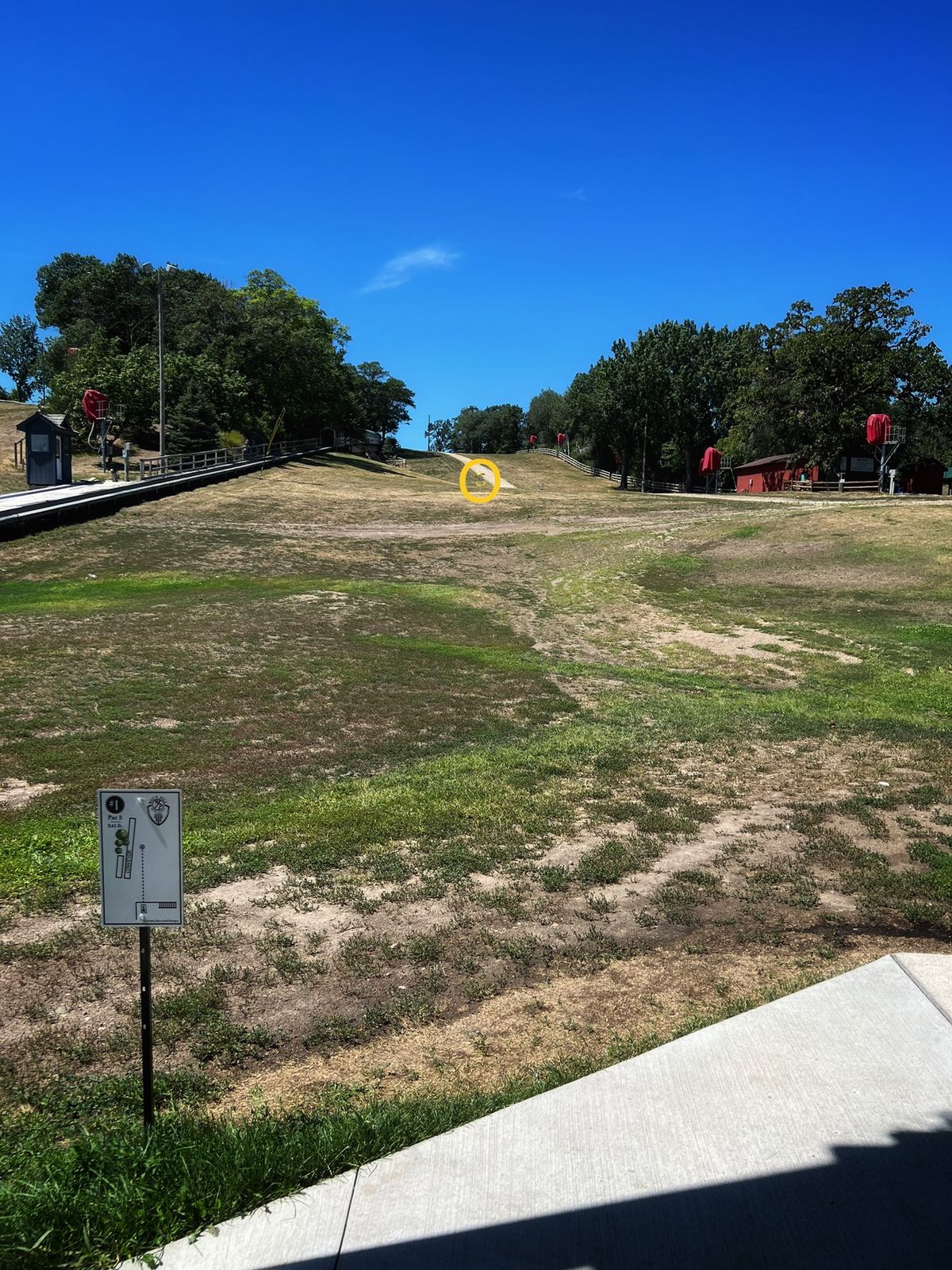 Hole 1 - Slight uphill, starts things simply