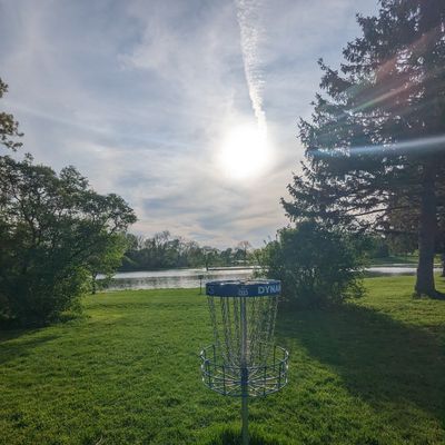 Hole 3 Basket