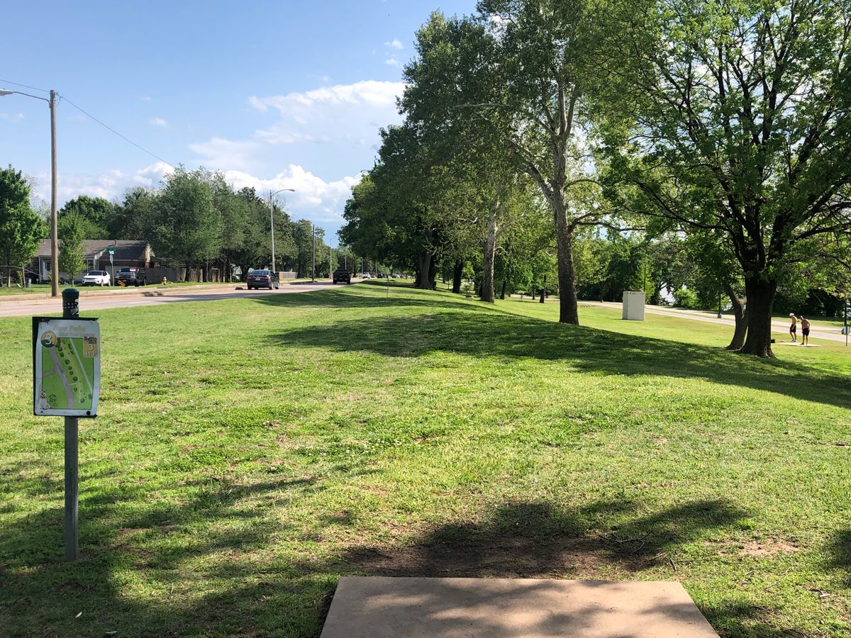 Tee 3