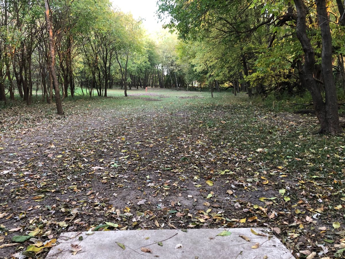 Hole 6 Red Tee 2022